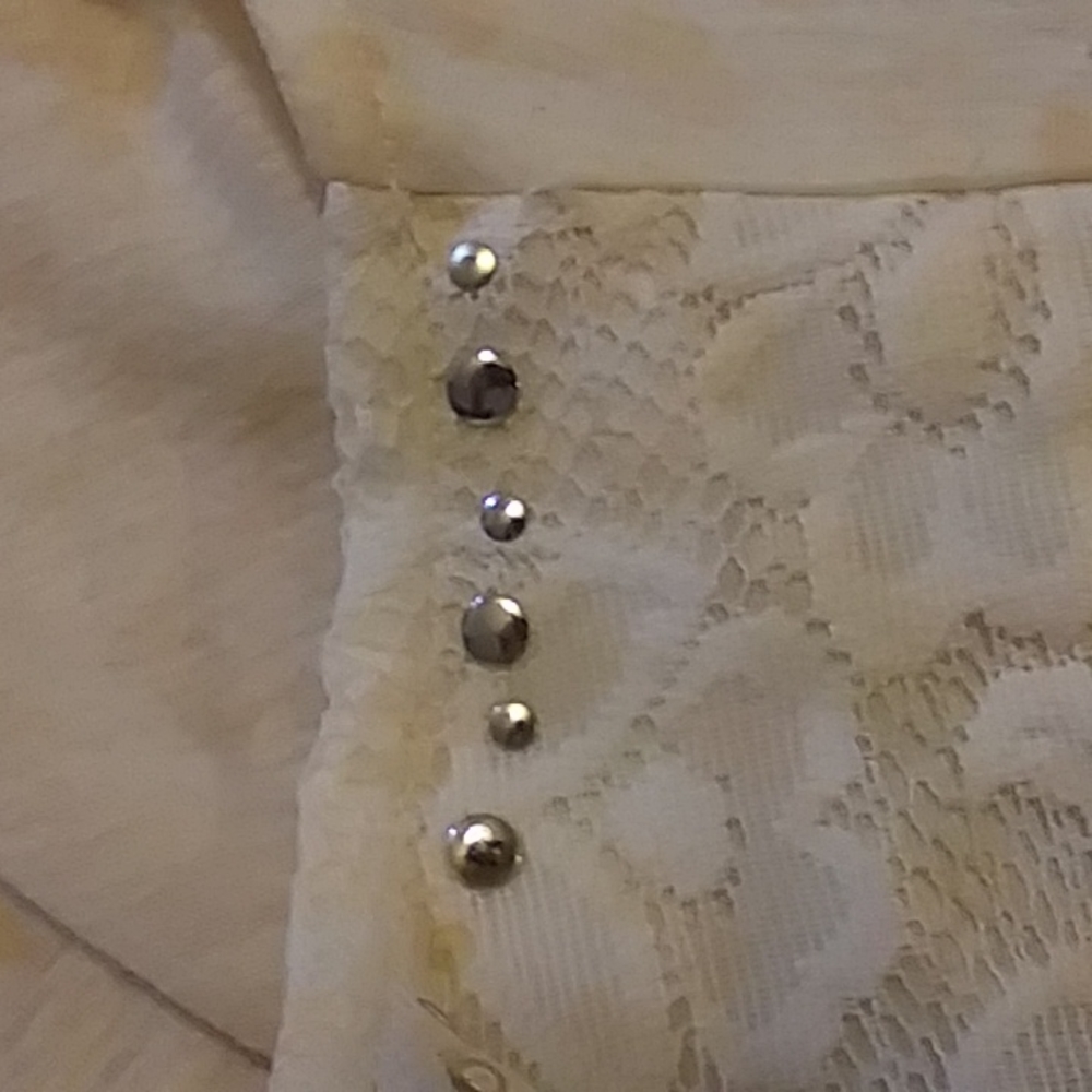 Alfred Dunner Lace Floral Top - Picture 9 of 10